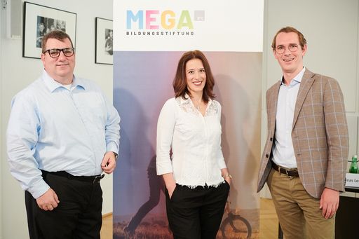 v.l.n.r. Jürgen Gangoly (Kommunikationsexperte),
Mariella Schurz (B&C), Andreas Lechner (MEGA)