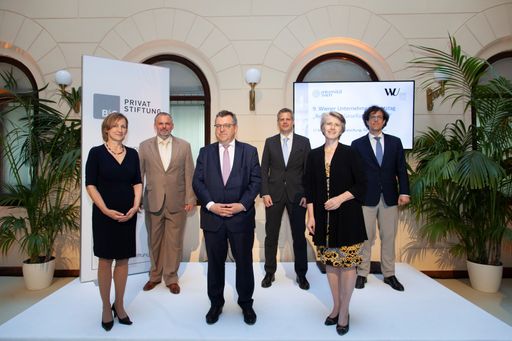 Vorschau Bild von Vortragende v.l.n.r.: LStA Hon.-Prof. Dr. Sonja
Bydlinski (BMJ), Univ.-Prof. Dr. Martin Winner (WU Wien),
Univ.-Prof. Dr. Friedrich Rüffler (Universität Wien), Univ.-Prof.
Dr. Ulrich Torggler (Universität Wien), Univ.-Prof. Dr. Susanne
Kalss (WU Wien), Univ.-Prof. Dr. Chris Thomale (Universität Wien)