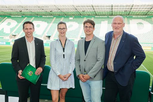 Vorschau Bild von : v.l.n.r.: Christoph Peschek, Natalie Dannik, Niko
Resch, Berndt Querfeld © Martin Hörmandinger