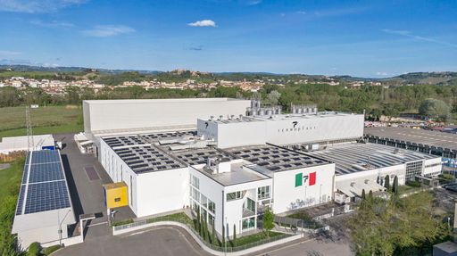  Mit Spezialisierung auf recyclierbare Folien ist
die Termoplast S.r.L. einer der Vorreiter bei nachhaltiger
Folienerzeugung in Europa.