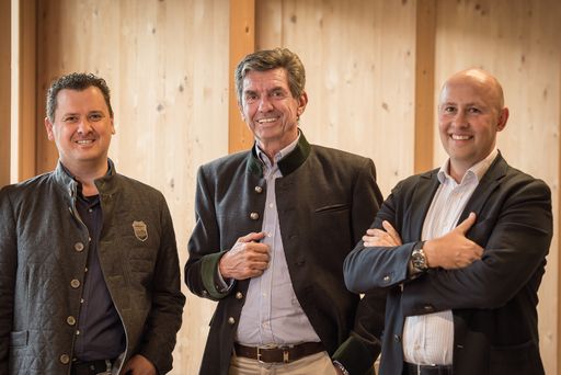 Vorschau Bild von Geschäftsführung und Eigentümer von Weitzer Parkett