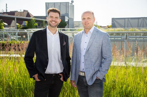 Andreas Kauba und Roland König verantworten ab
sofort die Geschäftsführung von HABIT. Als Teil der Haus der
Barmherzigkeit-Gruppe ist HABIT eine Vorzeigeorganisation für die
Betreuung von Menschen mit schweren Behinderungen.