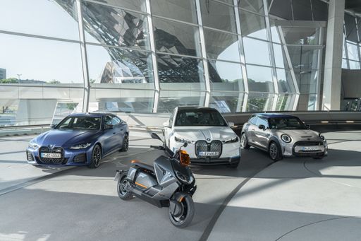 Der neue BMW CE 04.