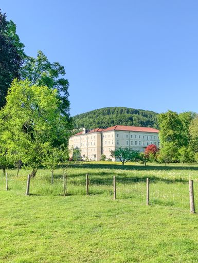 Erneuter Platzierungserfolg der IFA Invest: Die
Unternehmensanleihe „4,25% Klosterpark Salzburg Anleihe 2020 bis
2023“ ist zu 100% gezeichnet.