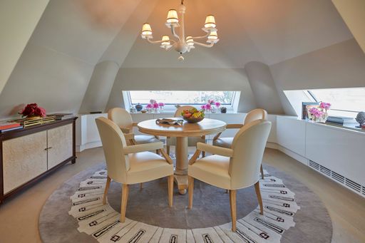 Vorschau Bild von Turmzimmer - Esszimmer Sky Suite