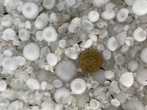 Vorschau Bild von Hagelschlossen in Pitten/NÖ