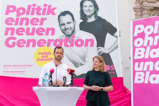 Plakatpräsentation NEOS Oberösterreich