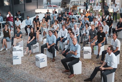 Vorschau Bild von Gespanntes Auditorium beim Final Pitch Day