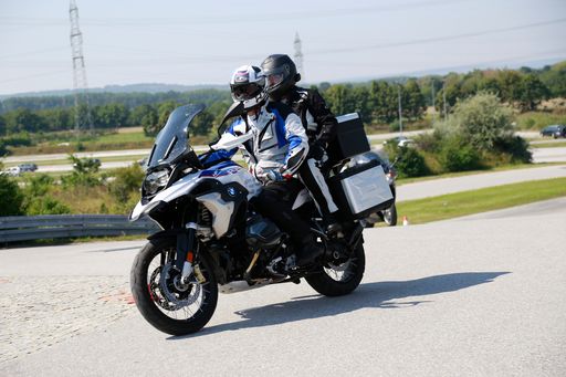 Vorschau Bild von SAFEBIKE Fahrtechniktraining im Driving Camp
Pachfurth