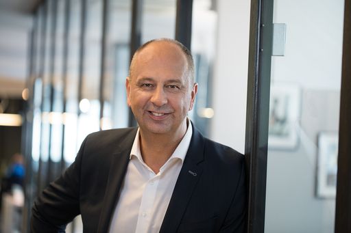  Robert Ulm, CEO der Hello bank!