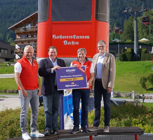 Im Bild von links nach rechts: Mag. Christian
Wörister, Oliver Kern (Geschäftsführer skiresort.de), Mag. Anton
Bodner und BGM Dr. Klaus Winkler