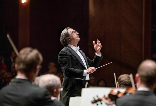 Riccardo Muti / Die Salzburger Festspiele auf ARTE Concert gehen
weiter: Am Wochenende Konzerte mit Daniel Barenboim und Riccardo
Muti / Weiterer Text über ots und www.presseportal.de/nr/9021 / Die
Verwendung dieses Bildes ist für redaktionelle Zwecke unter
Beachtung ggf. genannter Nutzungsbedingungen honorarfrei.
Veröffentlichung bitte mit Bildrechte-Hinweis.