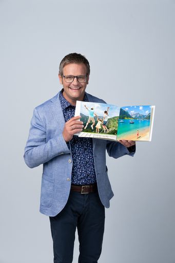Vorschau Bild von Robert F. Hartlauer mit Fotobuch