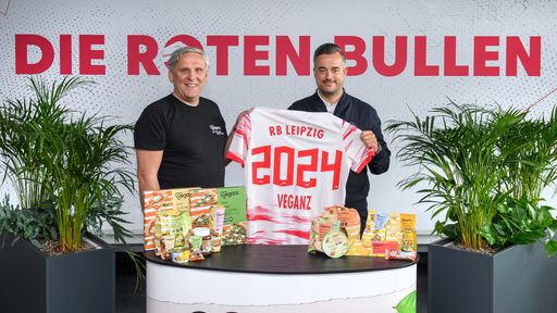 CFO Florian Hopp mit Jan Bredack, Veganz. / Weiterer Text über
ots und www.presseportal.de/nr/137749 / Die Verwendung dieses Bildes
ist für redaktionelle Zwecke unter Beachtung ggf. genannter
Nutzungsbedingungen honorarfrei. Veröffentlichung bitte mit
Bildrechte-Hinweis.