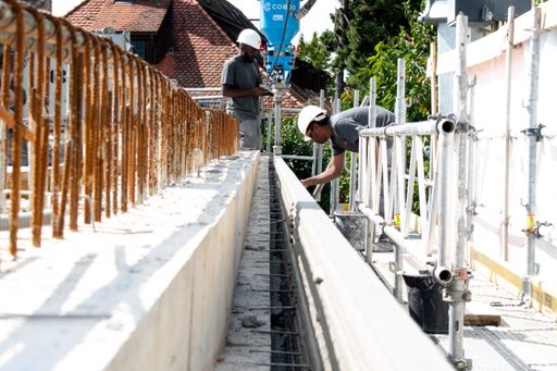  PERI realisiert weltweit erste Wohnhausaufstockung mit der
3D-Betondruck-Technologie in Lindau/Bodensee / Weiterer Text über
ots und www.presseportal.de/nr/148449 / Die Verwendung dieses Bildes
ist für redaktionelle Zwecke unter Beachtung ggf. genannter
Nutzungsbedingungen honorarfrei. Veröffentlichung bitte mit
Bildrechte-Hinweis.