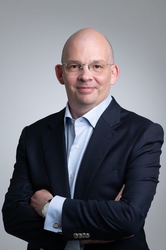 Michel Grandchamp wird neuer Finanzchef von
T-Systems Alpine