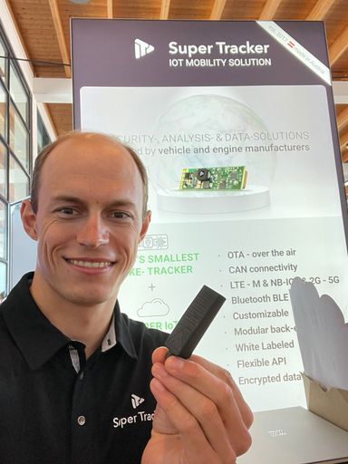  Super Tracker überzeugte als weltweit kleinster
GPS-Tracker zusätzlich in den Bereichen CAN-Bus-Anbindung und „Over
the Air-Motor-Update“ auf der Eurobike 2021 in Friedrichshafen.