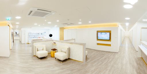 Vorschau Bild von Räumlichkeiten Kuzbari Zentrum für Ästhetische
Medizin