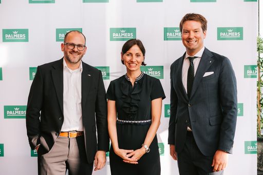  Robert Weiß, PALMERS Director Finance, Eva Renk-Klenkhart,
PALMERS Head of Product und Ralph Hofmann, PALMERS Director
Marketing & Sales