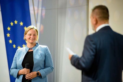 Vorschau Bild von Iris Ortner (IGO Industries, Jurorin), Harald Rankl (FMTI,
Moderator)
