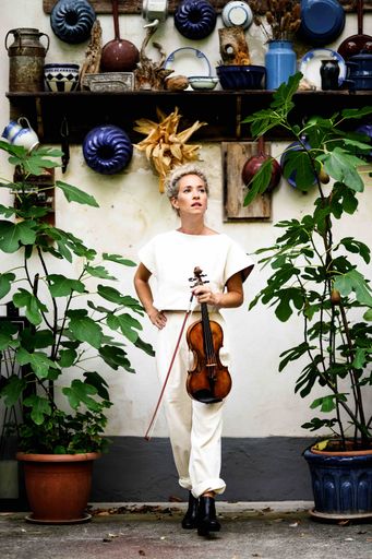 Vorschau Bild von Julia Lacherstorfer solo, Konzert am 19. November
im Kino im Kesselhaus, Krems