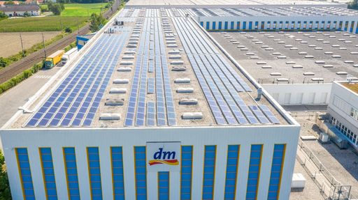 Das dm Verteilzentrum in Enns