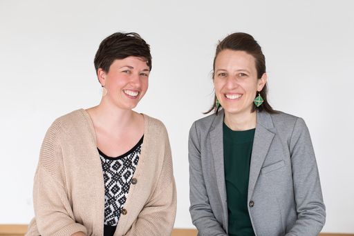 Cara Mielzarek und Stefanie Schöffmann von look!
design haben sich vor allem mit der Inszenierung von Marken im Raum
einen Namen gemacht.