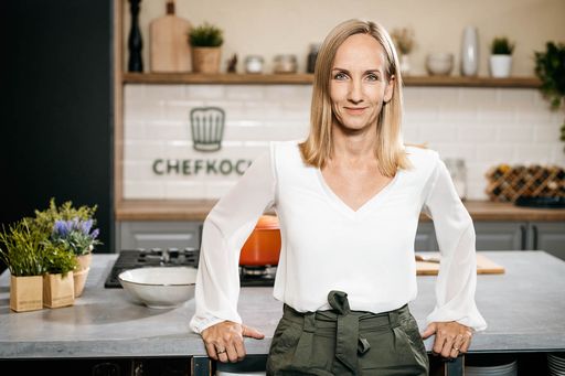 Christine Nieland ist ab sofort neue CHEFKOCH CEO.
Foto-Copyright: Guido Rottmann / Weiterer Text über ots und
www.presseportal.de/nr/70044 / Die Verwendung dieses Bildes ist für
redaktionelle Zwecke unter Beachtung ggf. genannter
Nutzungsbedingungen honorarfrei. Veröffentlichung bitte mit
Bildrechte-Hinweis.