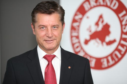  KR DI Dr. Gerhard Hrebicek, Präsident European
Brand Institute