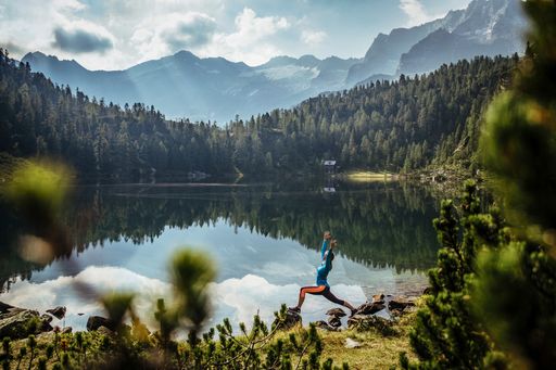 Yoga am Reedsee im Gasteinertal