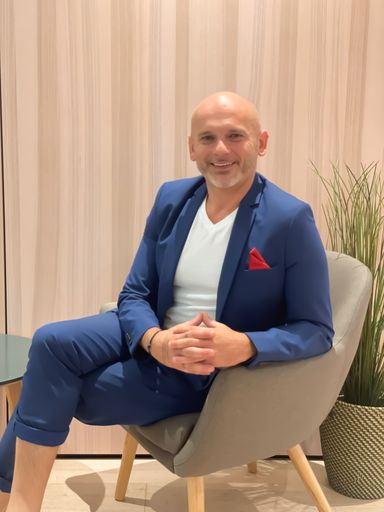 Vorschau Bild von Senior Produkt & Marketing Manager