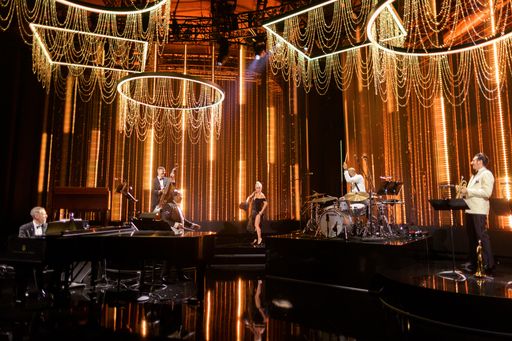  Lady Gaga begeistert mit gestreamtem Konzert in der
Westfield Shopping City Süd und dem Westfield Donau Zentrum