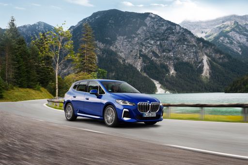 Vorschau Bild von Der neue BMW 230e xDrive Active Tourer