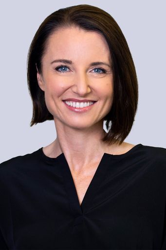 Mag. Beate Stocker (44)