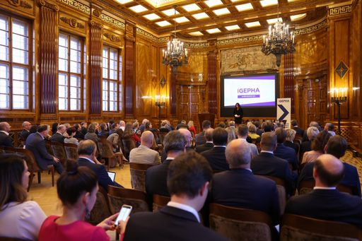 Vorschau Bild von Blick vom Veranstaltungssaal auf das Podium