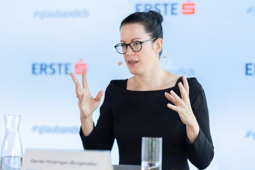  Gerda Holzinger-Burgstaller, CEO Erste Bank