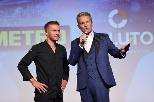 Vorschau Bild von Die prominenten Mitgestalter der Abendgala im
Rahmen des 26. HOGAST-Symposiums: Starkoch Andreas Senn kochte für
seine Kollegen, Entertainer Alfons Haider übernahm die Moderation.