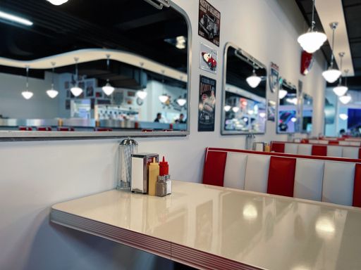 Diner inside Möbel