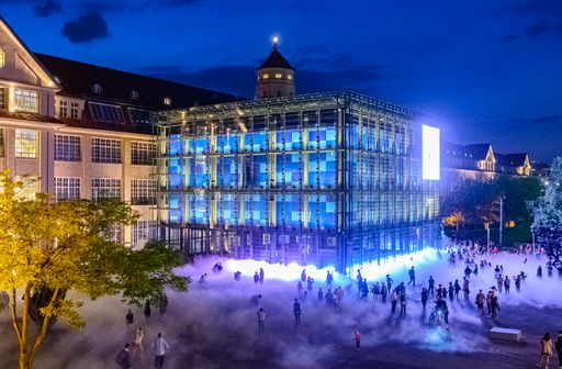 ©ARTIS-Uli Deck// 03.08.2019 ZKM, Zentrum fuer Kunst und Medien,
Karlsruher Museumsnacht, KAMUNA 2019 -Copyright -ARTIS-ULI DECK
Werrabronner Strasse 19 D-76229 KARLSRUHE TEL: 0049 (0) 721-84 38 77
FAX: 0049 (0) 721 84 38 93 Mobil: 0049 (0) 172 7292636 E-Mail:
deck@artis-foto.de www.artis-foto.de Namensnennung: ARTIS-Uli Deck.
Es gelten meine AGB., abzurufen unter :
http://artis-foto.de/agb01_2008_DE.pdf / Weiterer Text über ots und
www.presseportal.de/nr/114686 / Die Verwendung dieses Bildes ist für
redaktionelle Zwecke unter Beachtung ggf. genannter
Nutzungsbedingungen honorarfrei. Veröffentlichung bitte mit
Bildrechte-Hinweis.