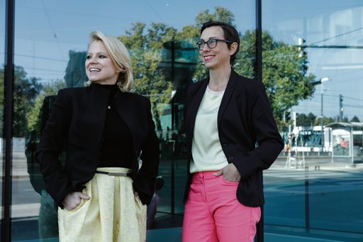 Ruth Gabler-Schachermayr, Stv. Vorsitzende Junge
Wirtschaft der Wirtschaftskammer Wien (l.) und Gabriele Tatzberger,
Leiterin des Gründerservice der Wirtschaftsagentur Wien