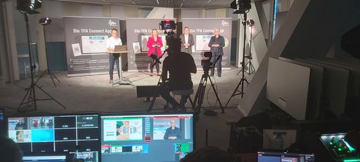 Von links nach rechts: Andreas Pichler, Veronika
Seitweger, Robert Lovrecki und Karin Fuhrmann (alle TPA
Steuerberatung)