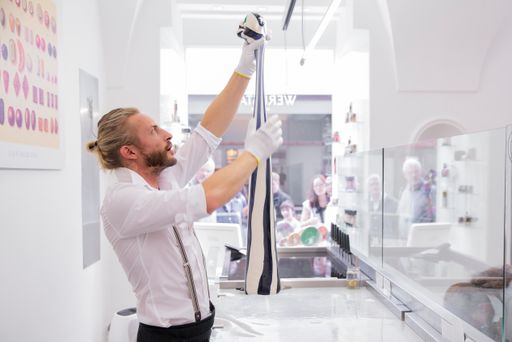 Vorschau Bild von Christian Mayer in der Schauproduktion