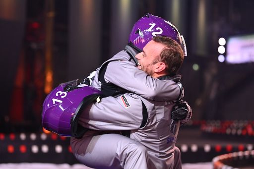 "GRIP - Promi Kart Masters" - Das Finale / Weiterer Text über ots
und www.presseportal.de/nr/6605 / Die Verwendung dieses Bildes ist
für redaktionelle Zwecke unter Beachtung ggf. genannter
Nutzungsbedingungen honorarfrei. Veröffentlichung bitte mit
Bildrechte-Hinweis.