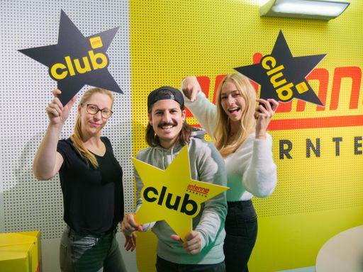Vorschau Bild von Antenne Kärntens @work-Moderatorin Pia Pipal sowie Kärntens
bestgelaunte Morgenshow Moderatoren Ben Maruschek und Kerstin
Poscheschnig lernt man als Clubmitglied künftig persönlich kennen.