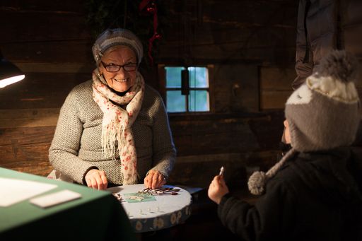 Klöppeln - Traditionelle Handarbeit.