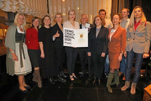 Verleihung IAPC-Preise an die Frauen von Belarus