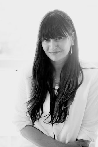 Vorschau Bild von Portrait of Shirin Majid