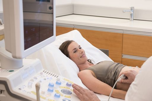 Vorschau Bild von Das private Gesundheitszentrum Park Igls in Tirol,
Österreich, bietet auch im kommenden Jahr das Therapieprogramm "Fit
nach Covid" an. Es wurde vom ÄrztInnenteam des Park Igls entwickelt,
um Menschen zu helfen, die eine Covid-19-Erkrankung bereits
durchgemacht haben und an typischen Long-Covid-Indikationen wie
anhaltende Geruchs- und Geschmacksstörungen, Fatigue,
Leistungsschwäche, Reizhusten oder Folgen eines Herzmuskelbefalls
leiden.