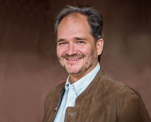 Verband der Tiroler Tourismusverbände: Offener
Brief an die österreichische Bundesregierung. Im Bild: Hans Entner
(Vorstand des Verbandes der Tiroler Tourismusverbände)