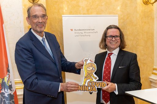 Amtsübergabe im Bildungsministerium